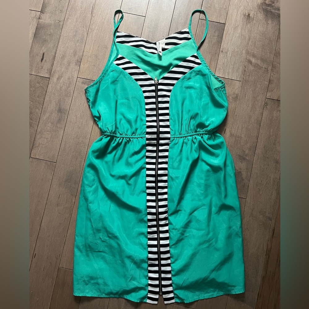 Pink Owl Green dress with zipper detail